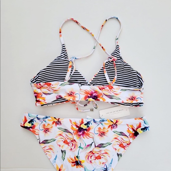 CUPSHE Women's Bikini Set Reversible Lace Up Bikini - Picture 6 of 9